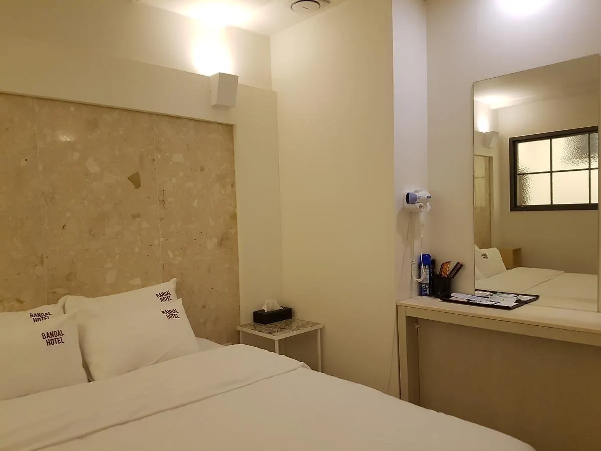 Bandal Hotel Μπουσάν 2*,